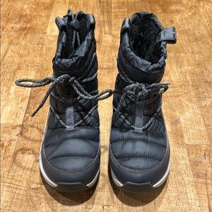 Women's Black Winter Boots